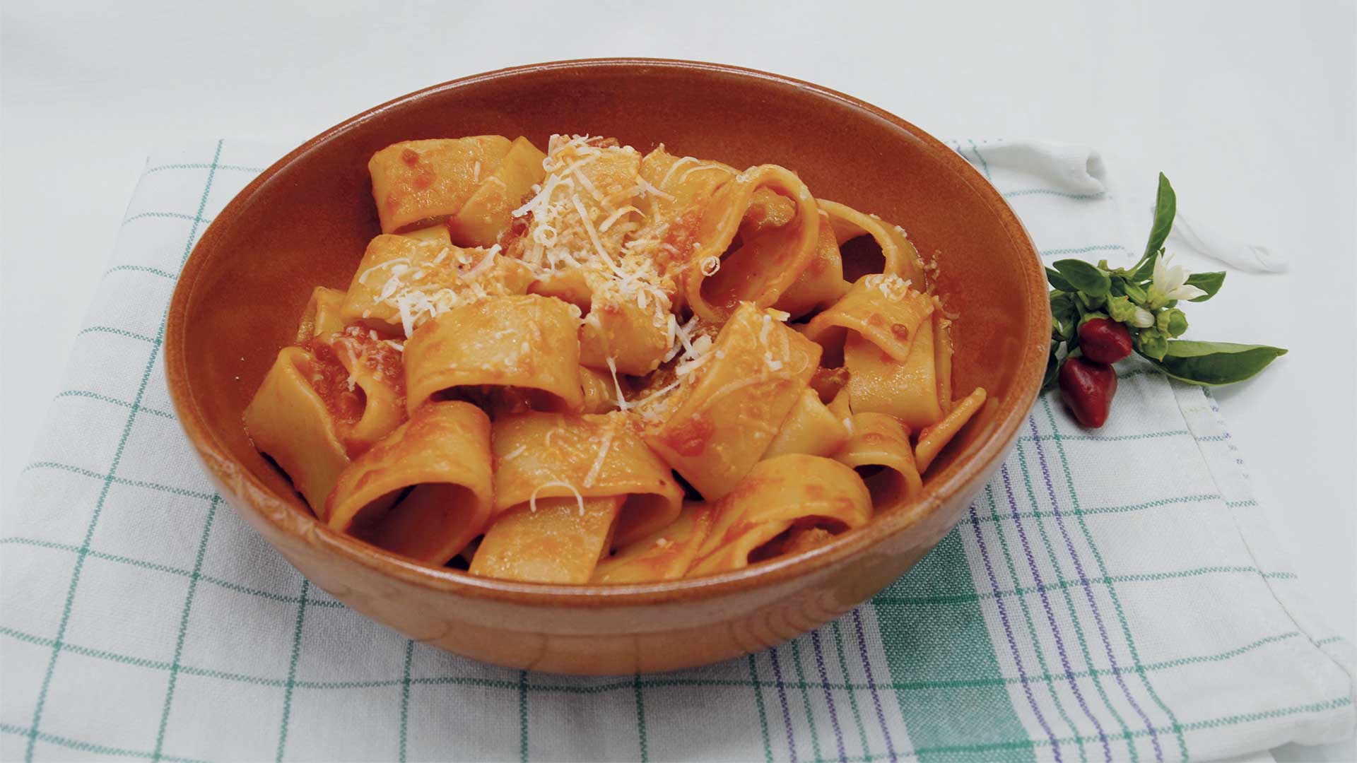 sabelli distribuzione ricette calamarata all'amatriciana
